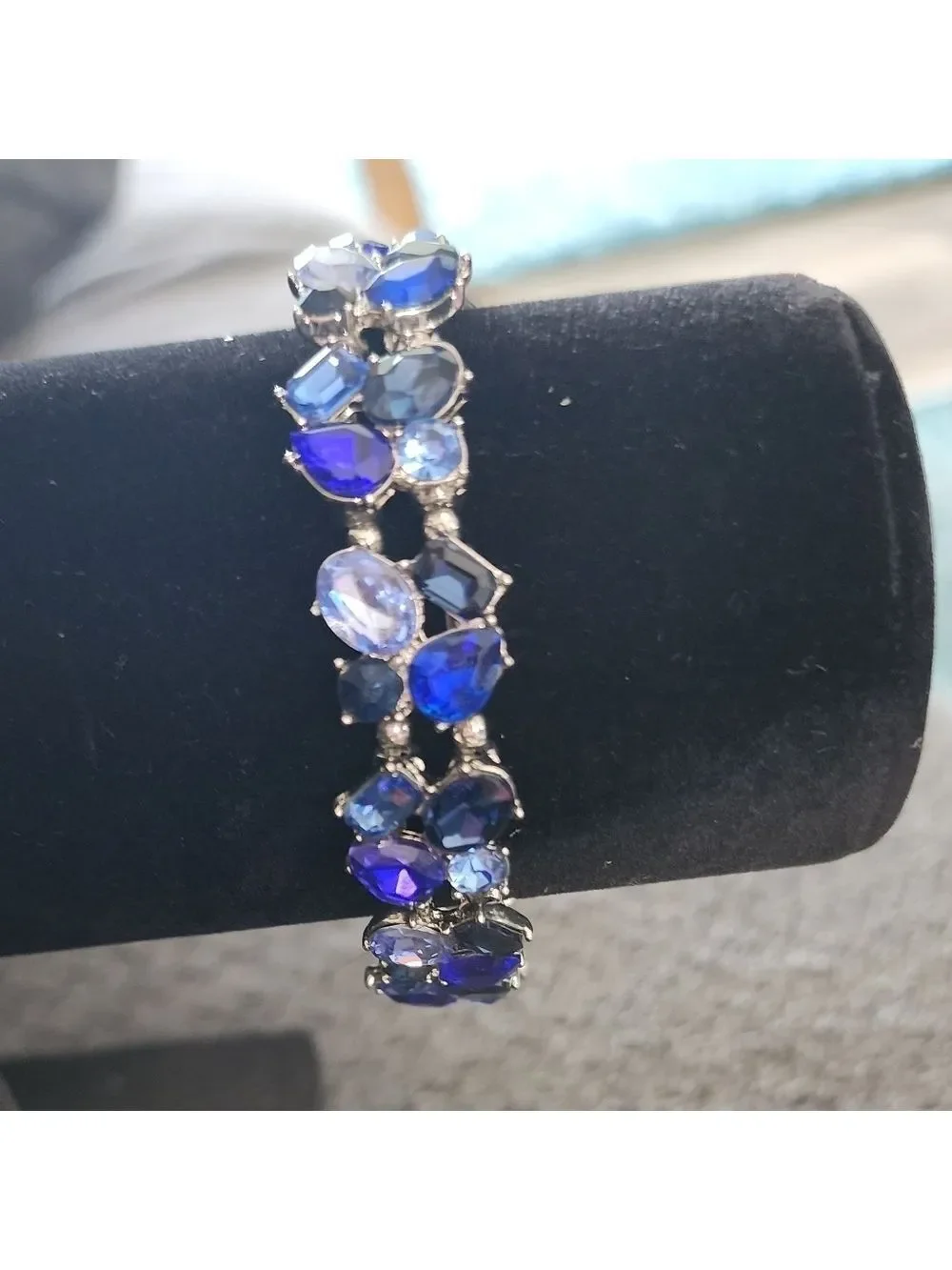 Elegant Blue Gemstone Stretch Bracelet